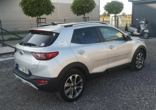 Kia Stonic cena 33500 przebieg: 62635, rok produkcji 2019 z Kielce małe 16